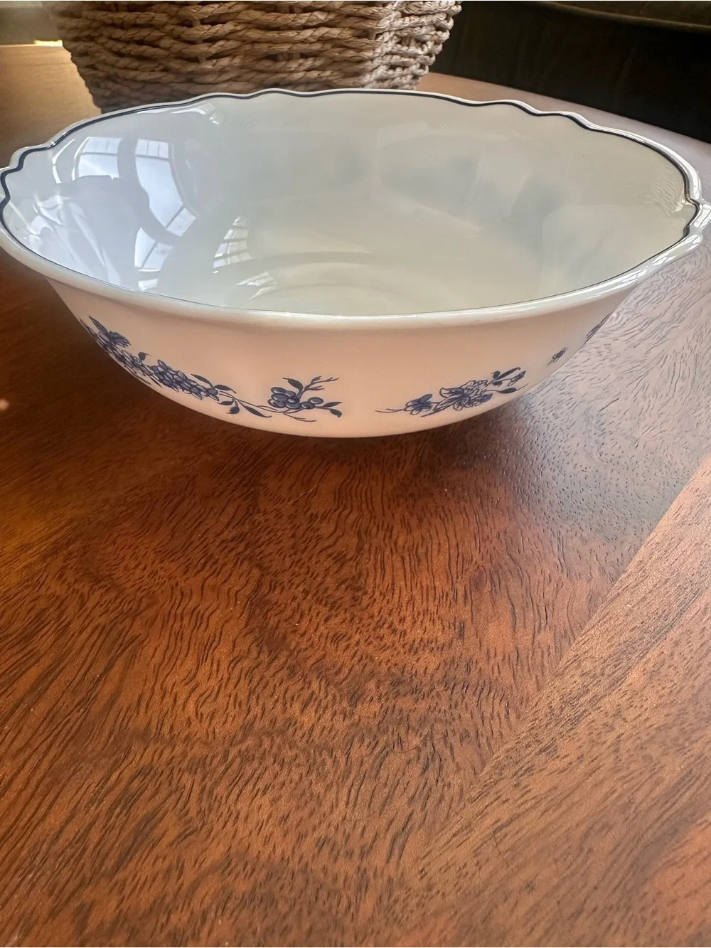 Vintage Set of 4 Arcopal France Kalinka Pattern White and Blue Milk Glass Bowls